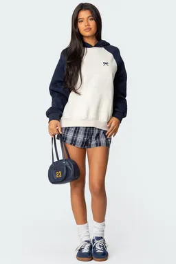 Buzo oversized moño raglán de Edikted en Buzos y Sweaters para argentina