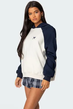 Buzo oversized moño raglán de Edikted en Buzos y Sweaters para argentina