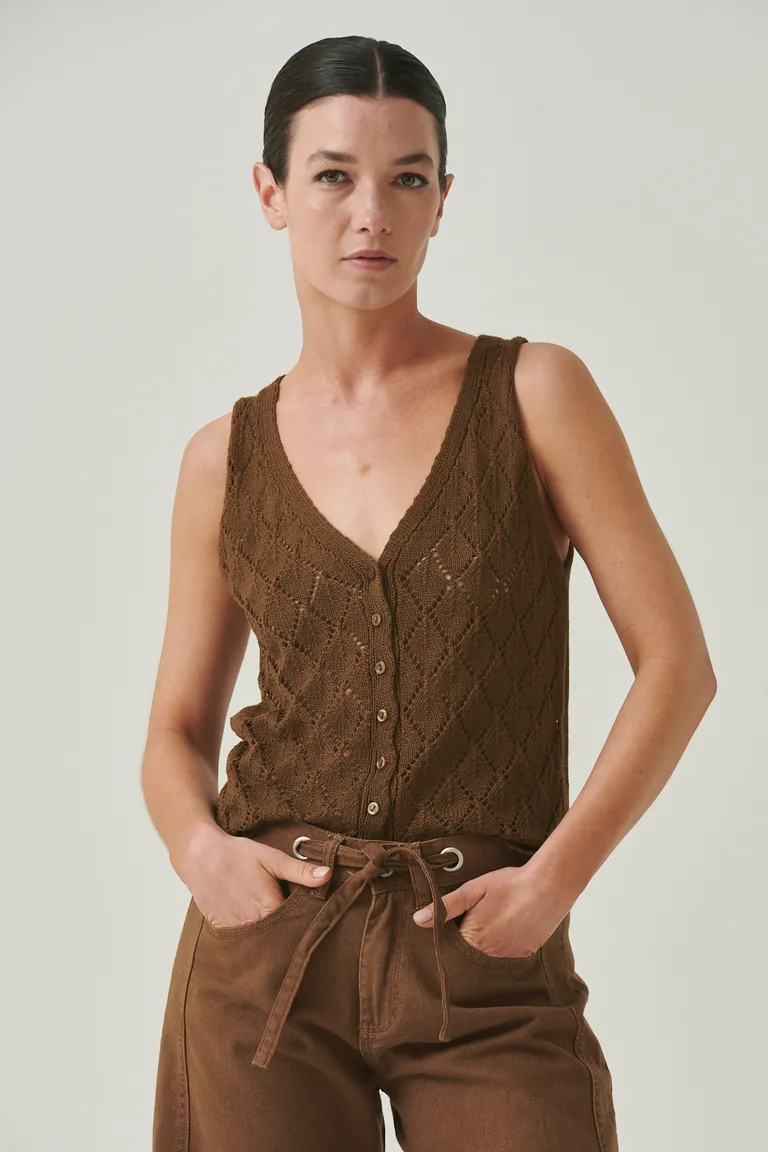 Chaleco de lino marrón de corte recto con botones decorativos de Sweet en Chalecos para argentina