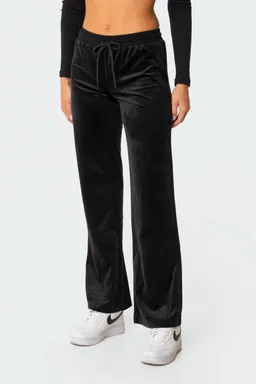 Pantalón buzo velour tiro bajo erin de Edikted en Pantalones para argentina