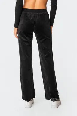 Pantalón buzo velour tiro bajo erin de Edikted en Pantalones para argentina