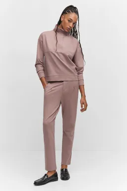 Pantalón jogger con bolsillos de Mango en Pantalones para argentina