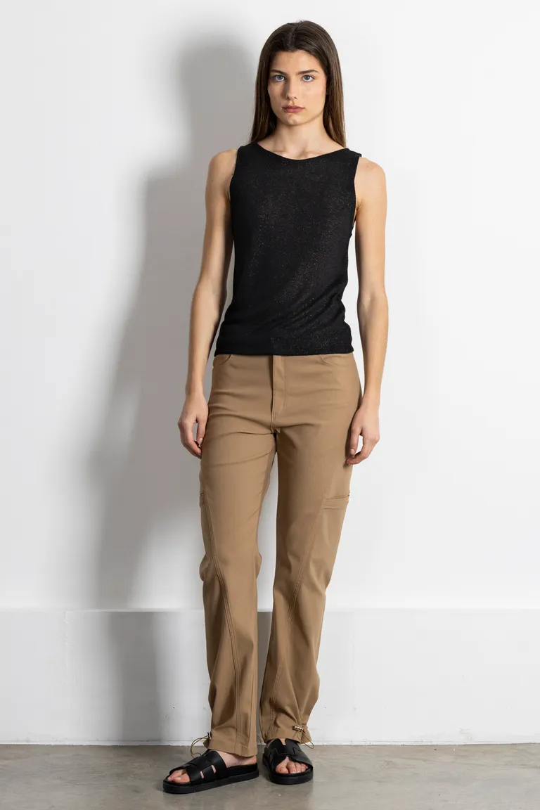 Pantalón recto de vestir en tono beige para mujeres de Kill en Pantalones para argentina