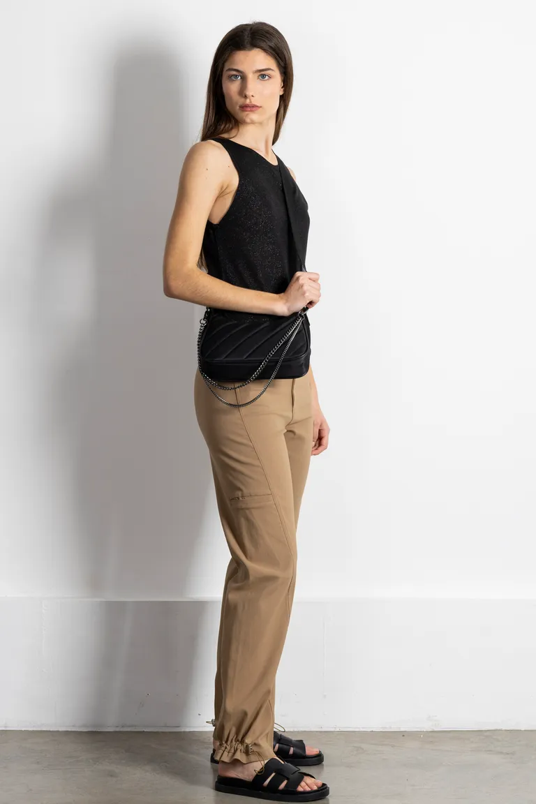 Pantalón recto de vestir en tono beige para mujeres de Kill en Pantalones para argentina