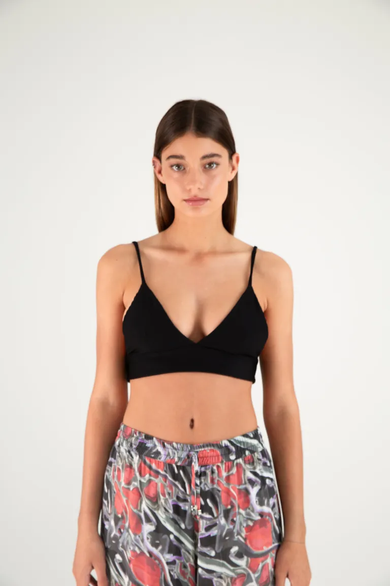 Top corpiño de punto negro con espalda elástica y breteles regulables de Naíma en Tops para argentina