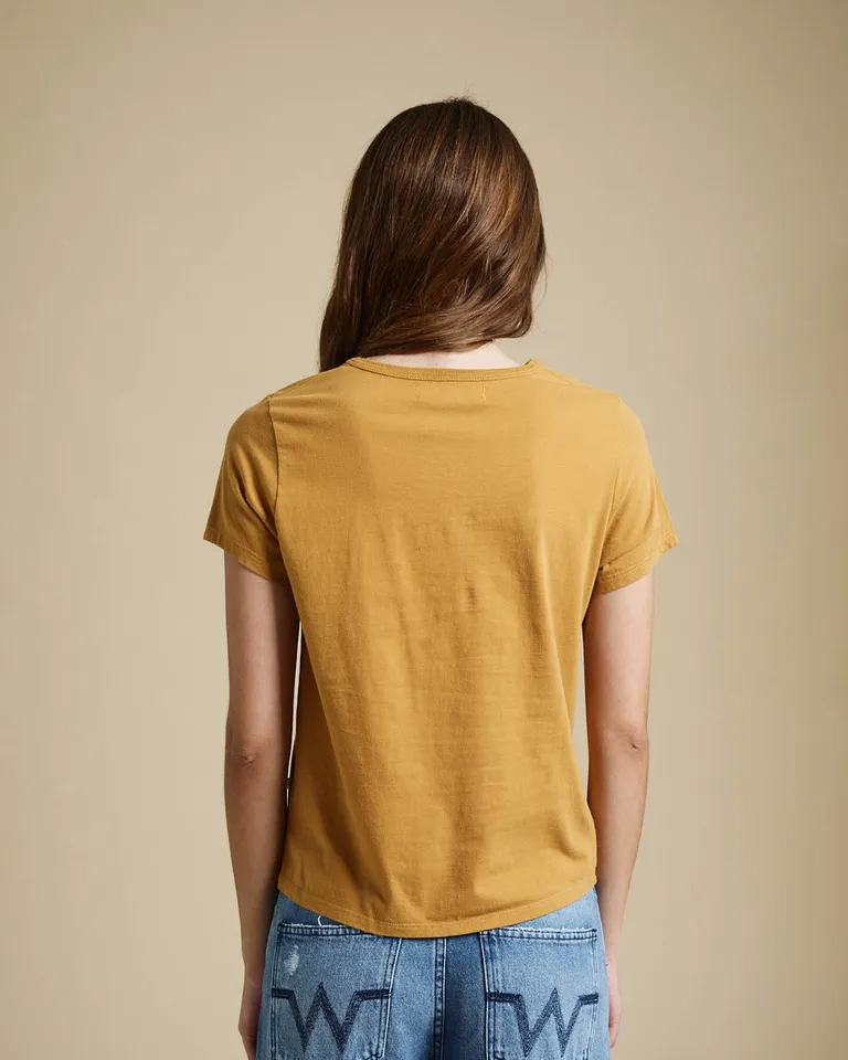 Remera de manga corta con bordado y cuello redondo para mujer de Wanama en Remeras para argentina