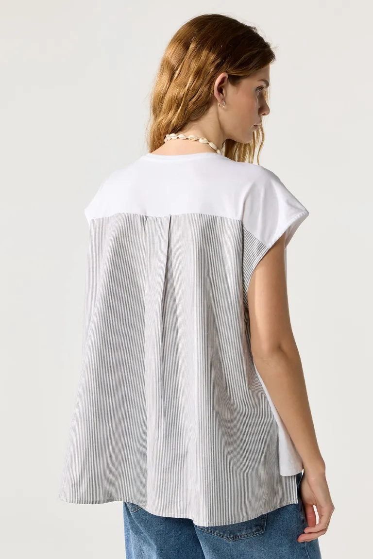 Remera sin mangas de algodón con canesú y espalda rayada de Cuesta Blanca en Remeras para argentina