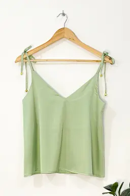 Musculosa seda barceló de Mil Y Una en Remeras para argentina