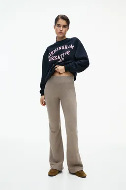 Pantalón flare soft touch de Pull&Bear en Pantalones para argentina