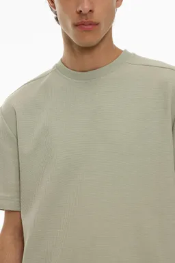 Buzo manga corta texturizado de Lefties en Buzos y Sweaters para argentina