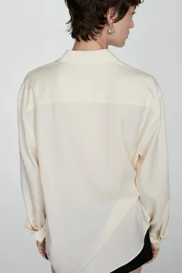 Camisa lyocell oversize de Mango en Camisas para argentina
