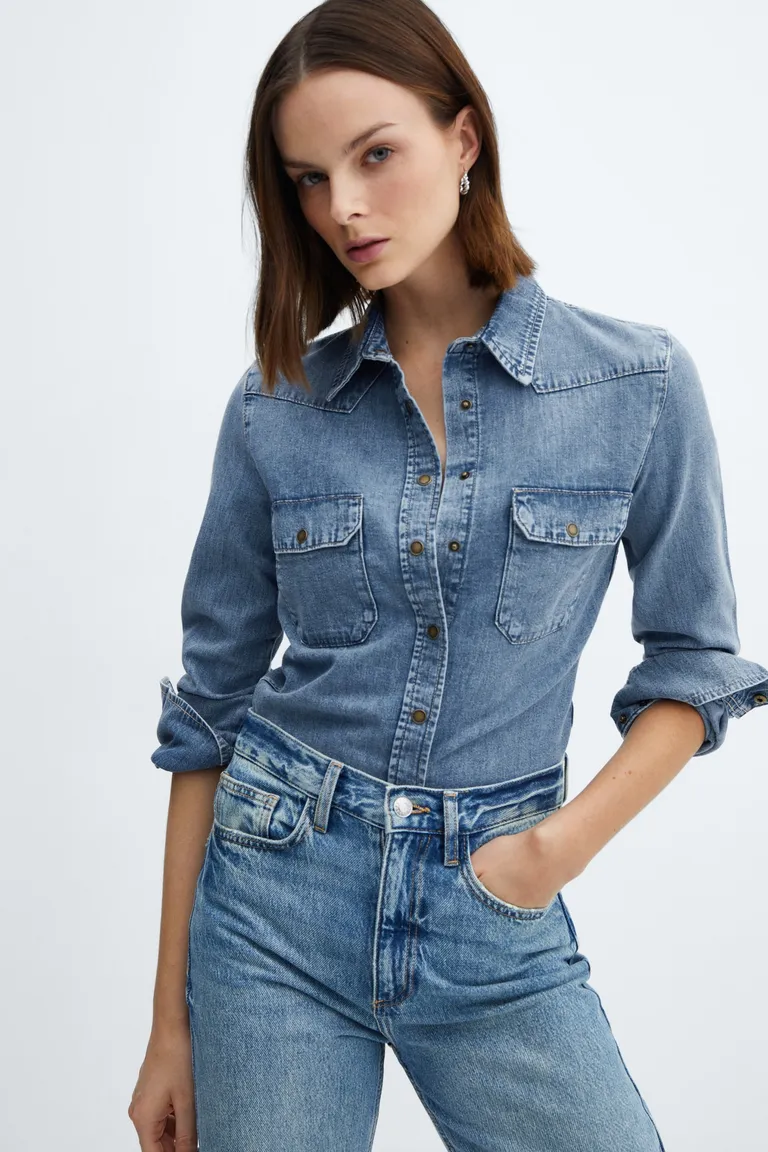 Camisa vaquera con bolsillos de Mango en Camisas para argentina