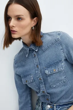 Camisa vaquera con bolsillos de Mango en Camisas para argentina