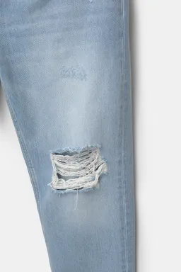 Jeans relaxed rotos de Pull&Bear en Pantalones para argentina