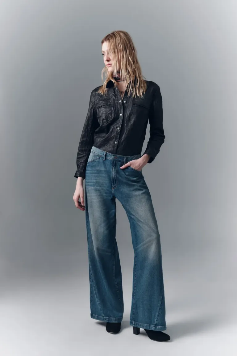 Pantalones de tiro medio en denim azul con lavado y recortes laterales de Rapsodia en Pantalones para argentina
