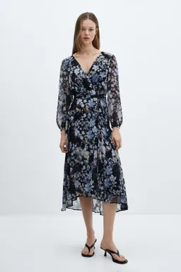 Vestido fluido estampado floral de Mango en Vestidos para argentina