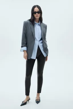 Leggings efecto cuero de Mango en Pantalones para argentina