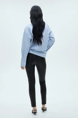 Leggings efecto cuero de Mango en Pantalones para argentina