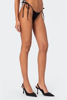 Bombacha fondo micro bikini de Edikted en Swimwear y Beachwear para argentina
