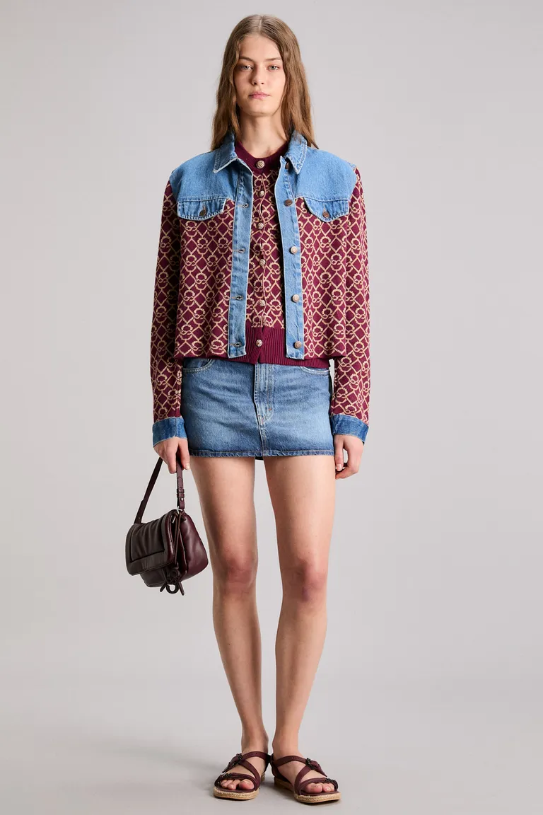 Chaqueta oversize con toques de denim para un look casual y actual de Kosiuko en Chaquetas para argentina