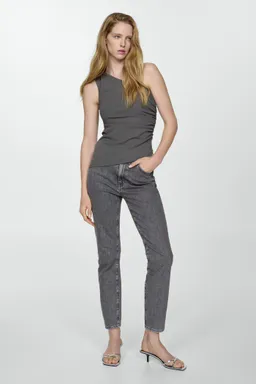 Jeans claudia slim cortos de Mango en Pantalones para argentina