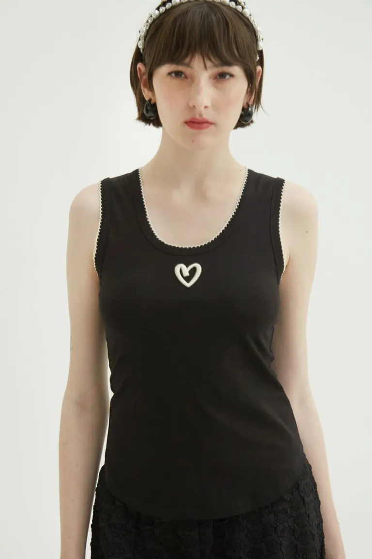 Top de algodón negro sin mangas con detalles bordados en el pecho de Las Pepas en Tops para argentina