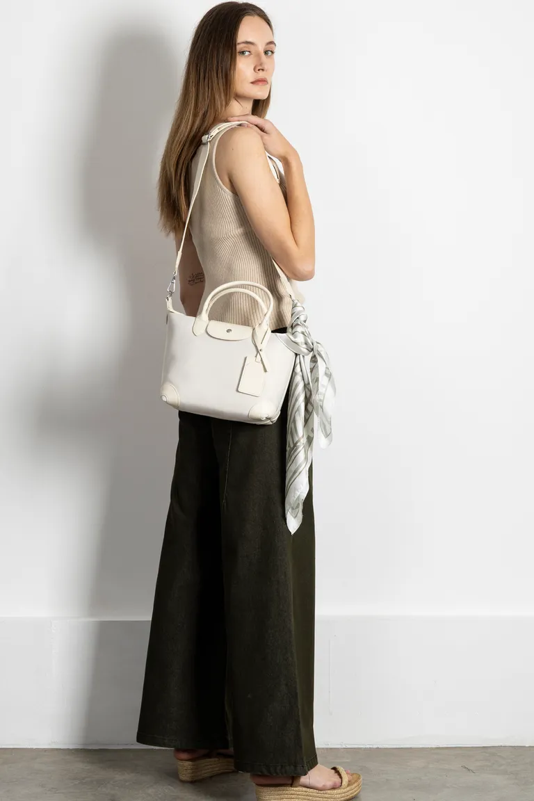 Cartera Blanca Minimalista y Espaciosa para Mujeres de Kill en Bolsos y Carteras para argentina