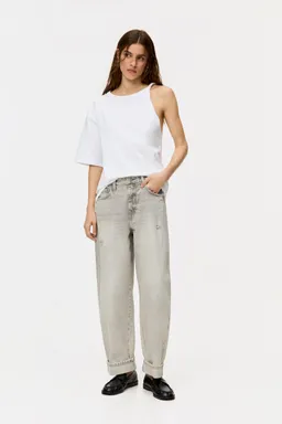 Jeans barrel tiro medio de Pull&Bear en Pantalones para argentina