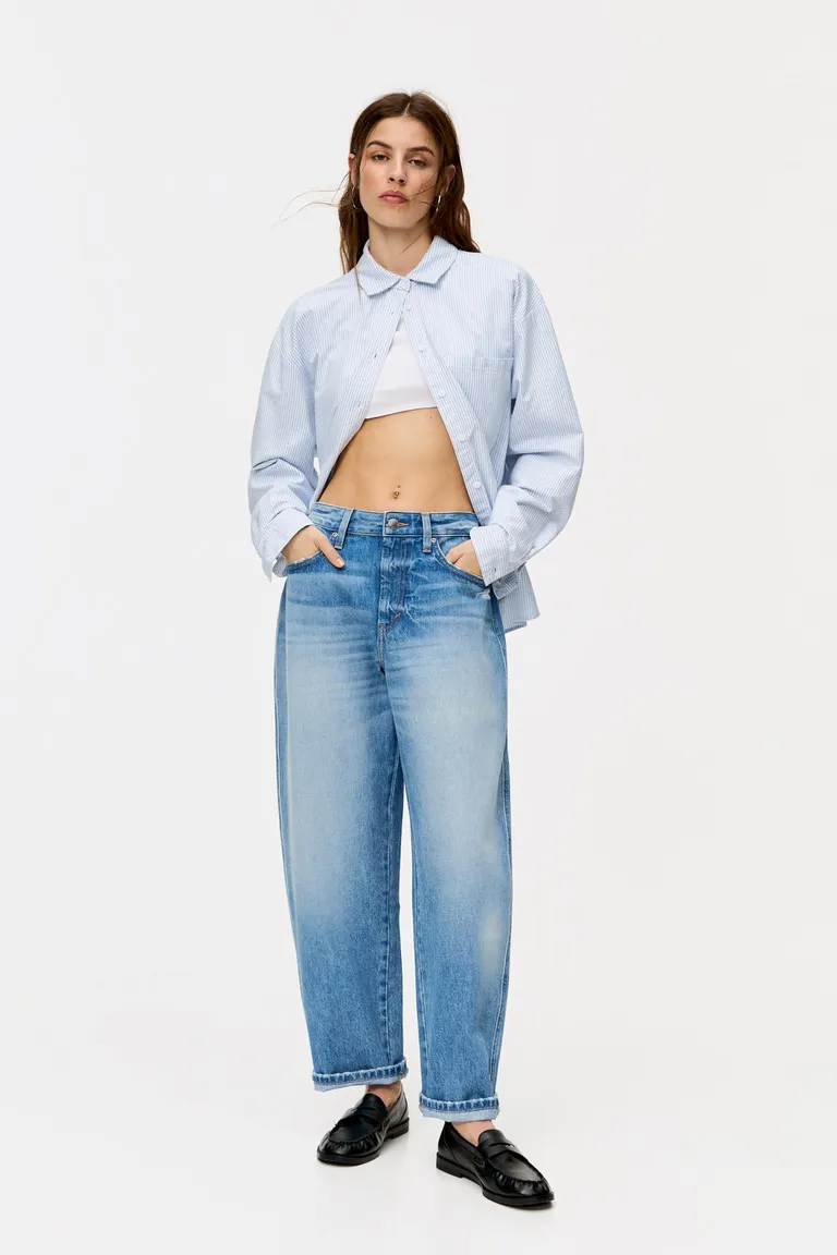 Jeans barrel tiro medio de Pull&Bear en Pantalones para argentina