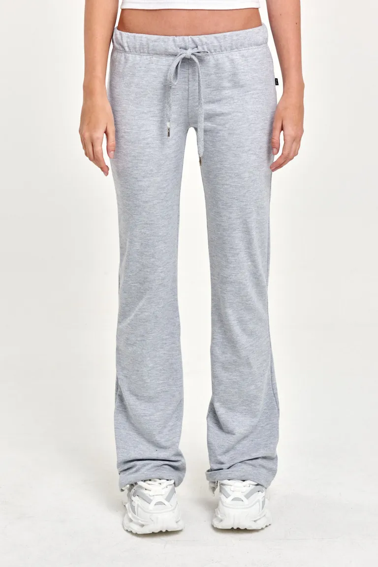 Pantalón gris de tiro bajo con ruedos flare y cintura elástica de 47 Street en Pantalones para argentina