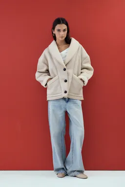Gamulan delfina natural de Audaz en Chaquetas para argentina