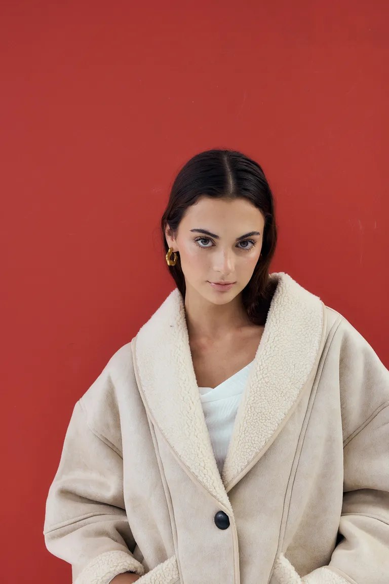 Gamulan delfina natural de Audaz en Chaquetas para argentina