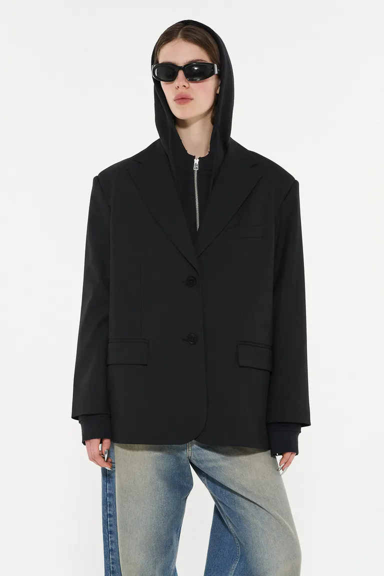 Saco sastrero negro oversize de corte recto y bolsillos con tapa para mujer de Ay Not Dead en Chaquetas para argentina