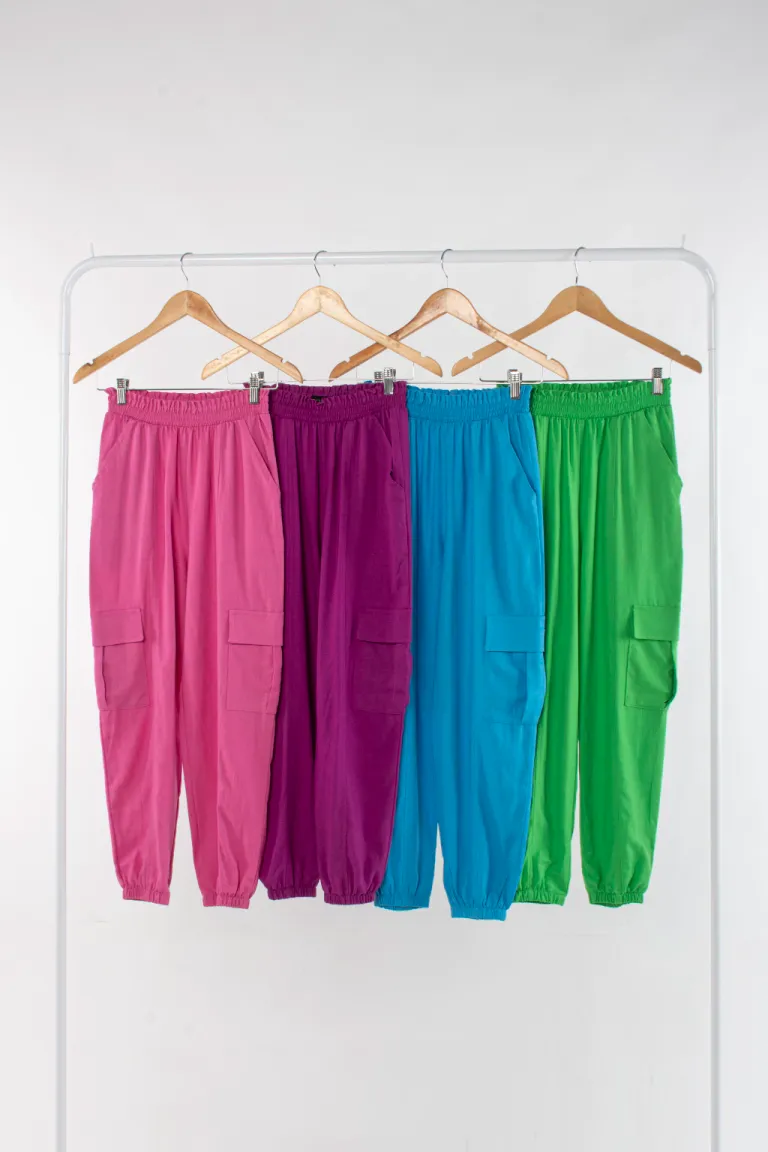 Pantalón holgado y cómodo en tonalidades neutras para un look elegante y casual de Apricot en Pantalones para argentina