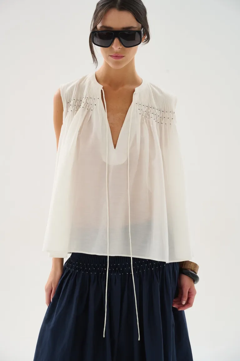 Falda midi negra con diseño amplio y fluido para mujer de Maria Cher en Faldas para argentina