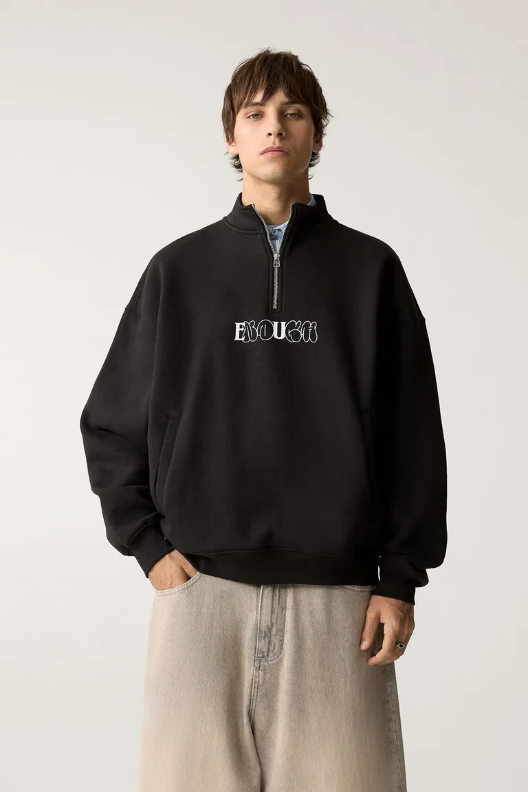 Sudadera cremallera texto de Pull&Bear en Buzos y Sweaters para argentina