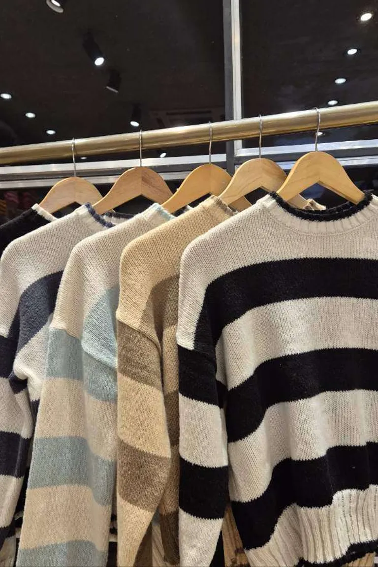 Sweater Rayado Acogedor de Hesed en Buzos y Sweaters para argentina