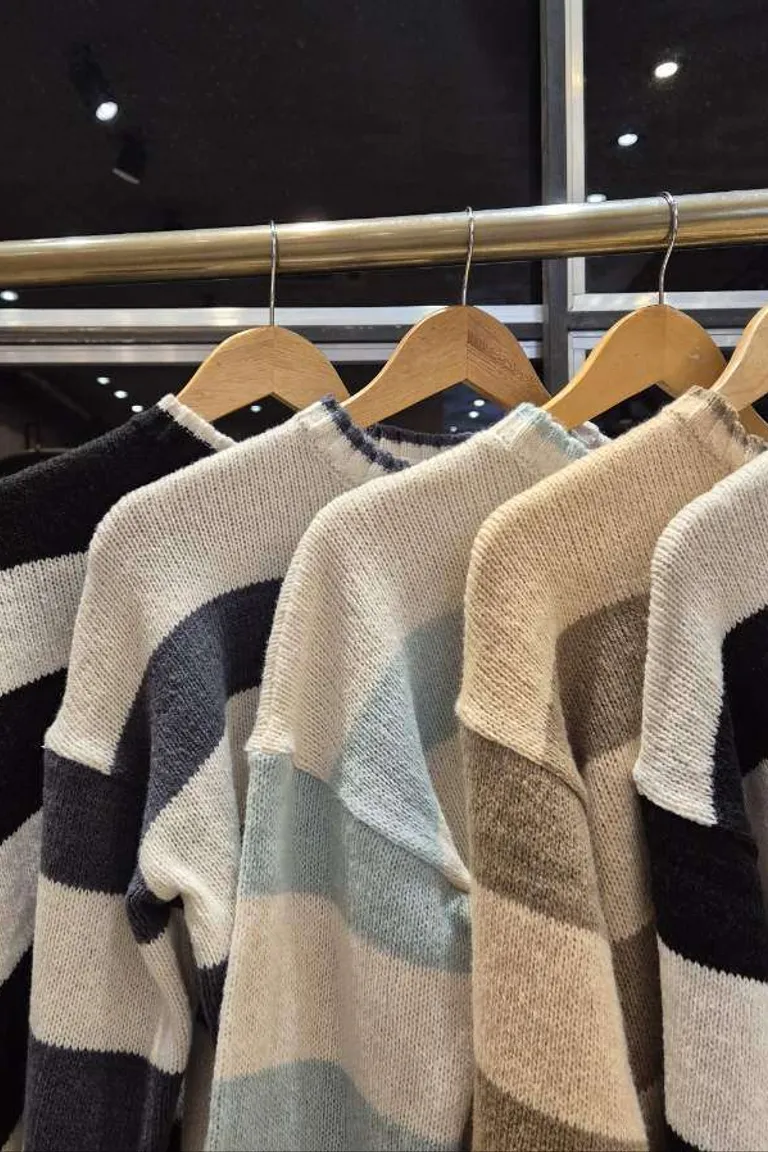 Sweater Rayado Acogedor de Hesed en Buzos y Sweaters para argentina