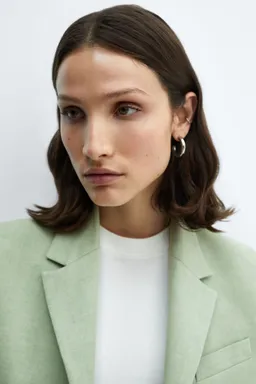 Americana crop con botones de Mango en Blazers para argentina