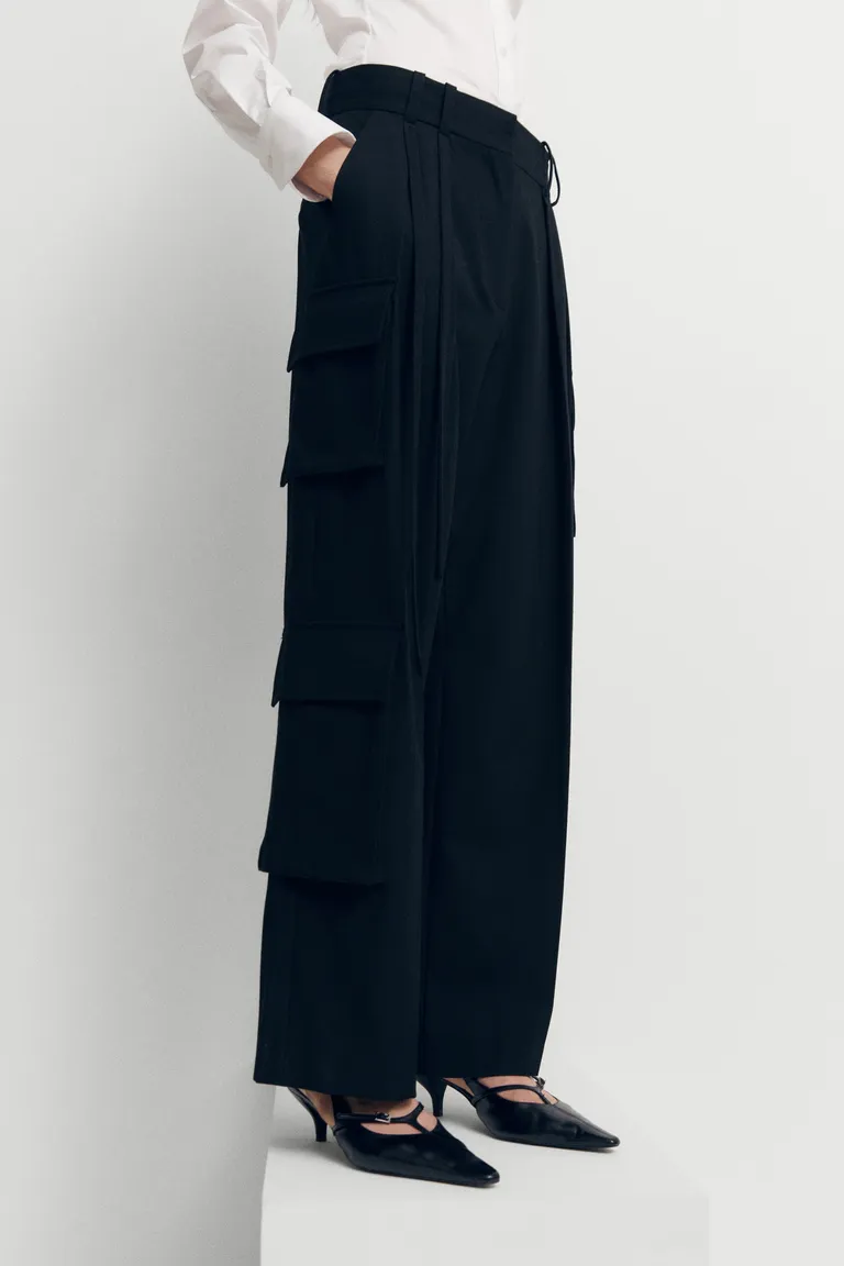 Pantalón cargo con pinzas de Mango en Pantalones para argentina