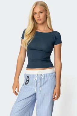 Top cuello barco becca de Edikted en Tops para argentina