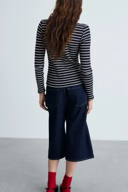 Remera rayas cuello barco de Mango en Buzos y Sweaters para argentina