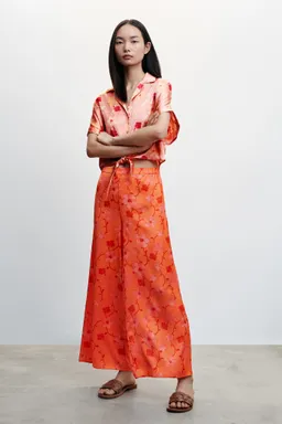 Pantalón palazzo estampado de Mango en Pantalones para argentina