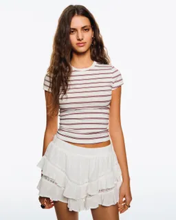 Remera cuello redondo manga corta de Bershka en Remeras para argentina