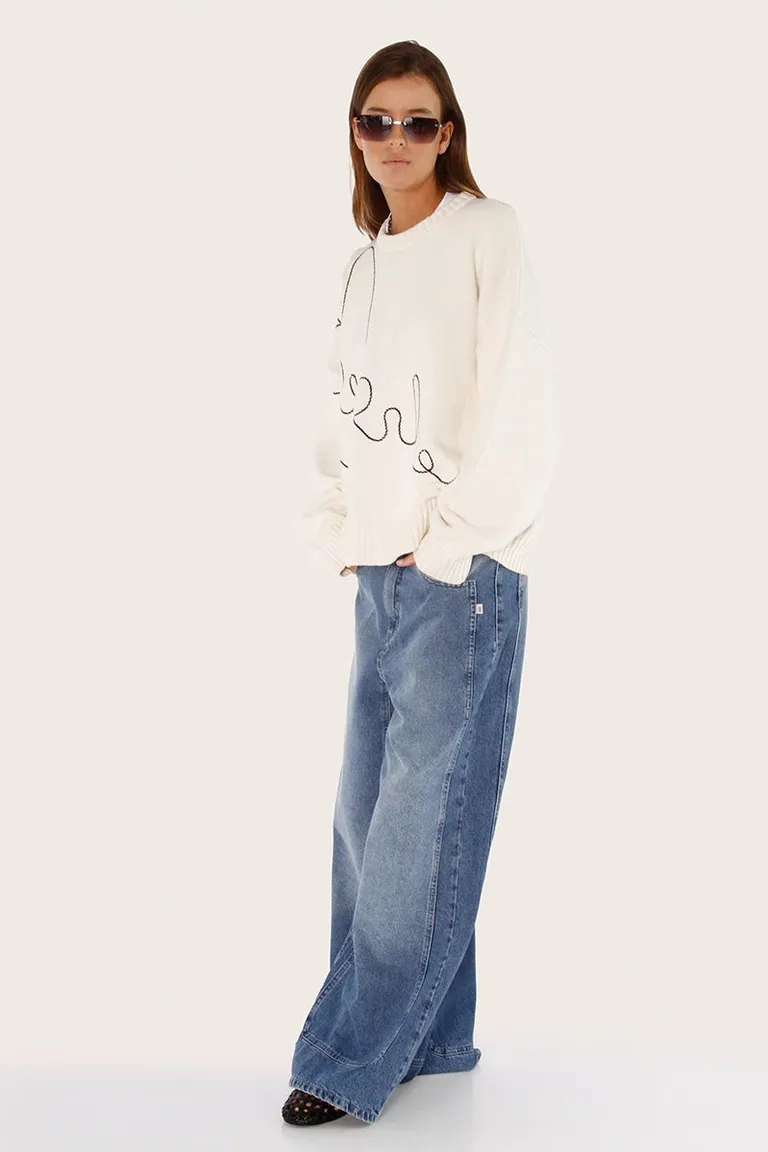 Suéter tejido de textura suave con diseño gráfico distintivo de Sofia Sarkany en Buzos y Sweaters para argentina