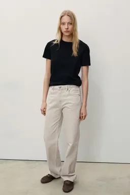 Jeans miami rectos tiro medio de Mango en Pantalones para argentina