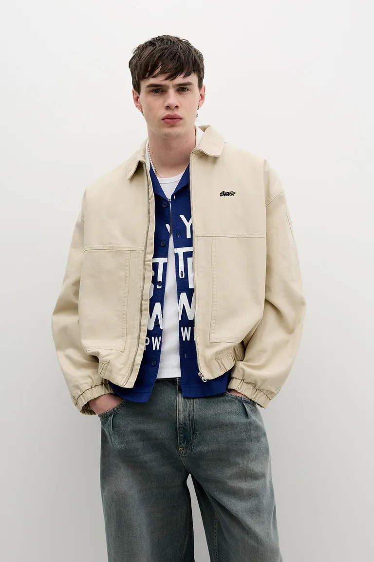 Campera liviana algodón stwd de Pull&Bear en Abrigos y Camperas para argentina