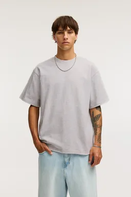 Remera pesada manga corta de Pull&Bear en Remeras y Polos para argentina