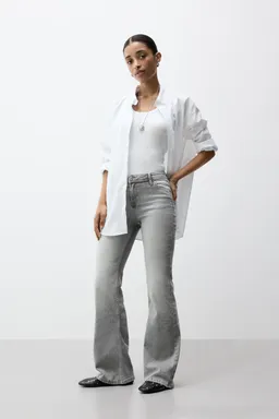 Jeans tiro bajo de Lefties en Pantalones para argentina