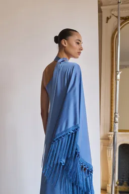 Vestido satén asimétrico flecos de Mango en Vestidos para argentina
